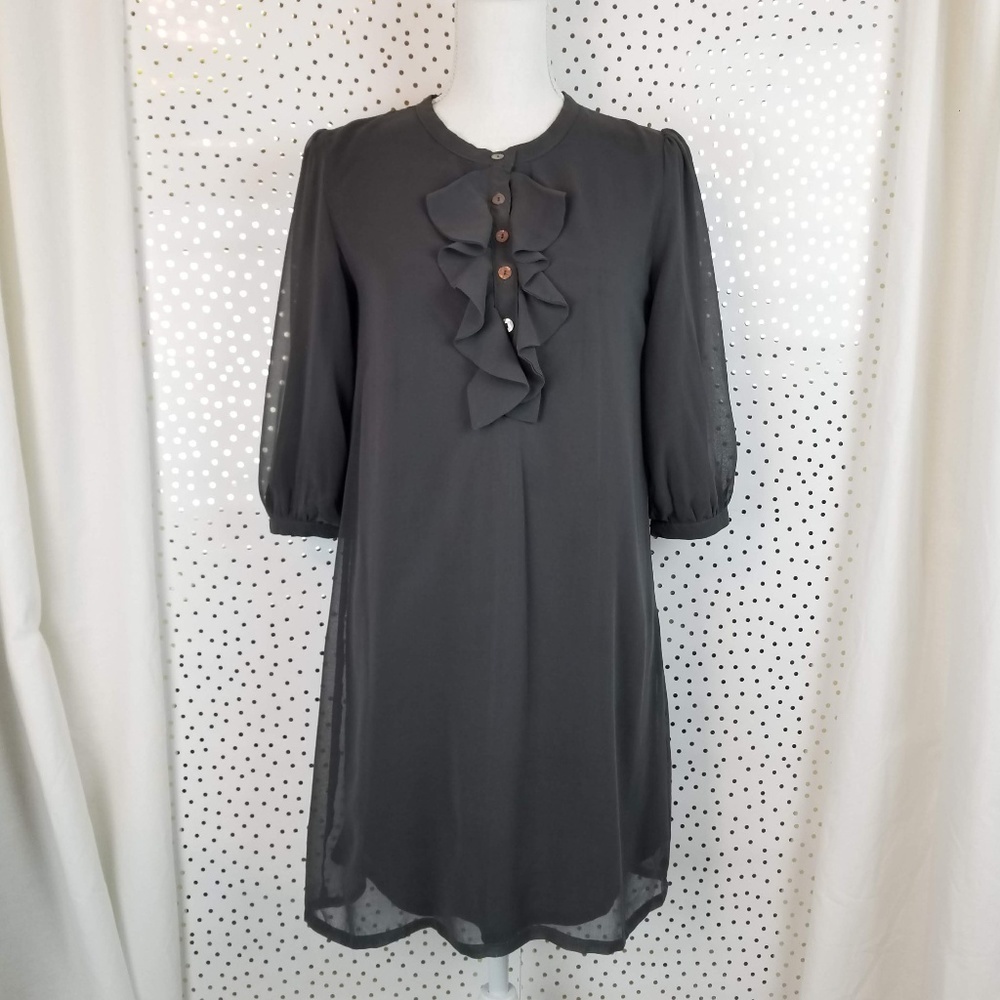 Francesca's | Grey Ruffle Front Shift Dress